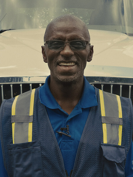 From farm pickup to final delivery, our haulers and delivery drivers go the distance to bring you delicious dairy.
