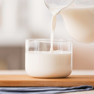 DFAM26002_Article_Dairy-and-Wellness-Goals_Image_6-square.jpg DFAM26002_Article_Dairy-and-Wellness-Goals_Image_6-square.jpg